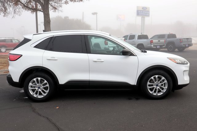 Certified 2022 Ford Escape SE image 9