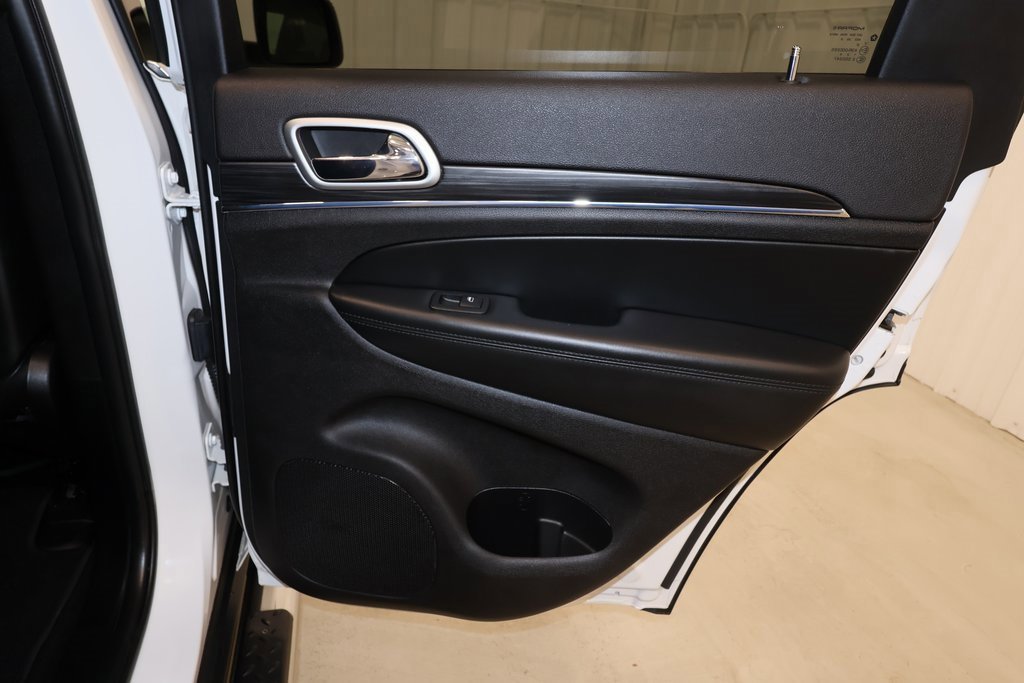 Used 2020 Jeep Grand Cherokee Limited image 21