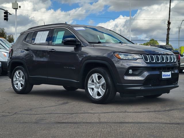Used 2022 Jeep Compass Latitude image 30