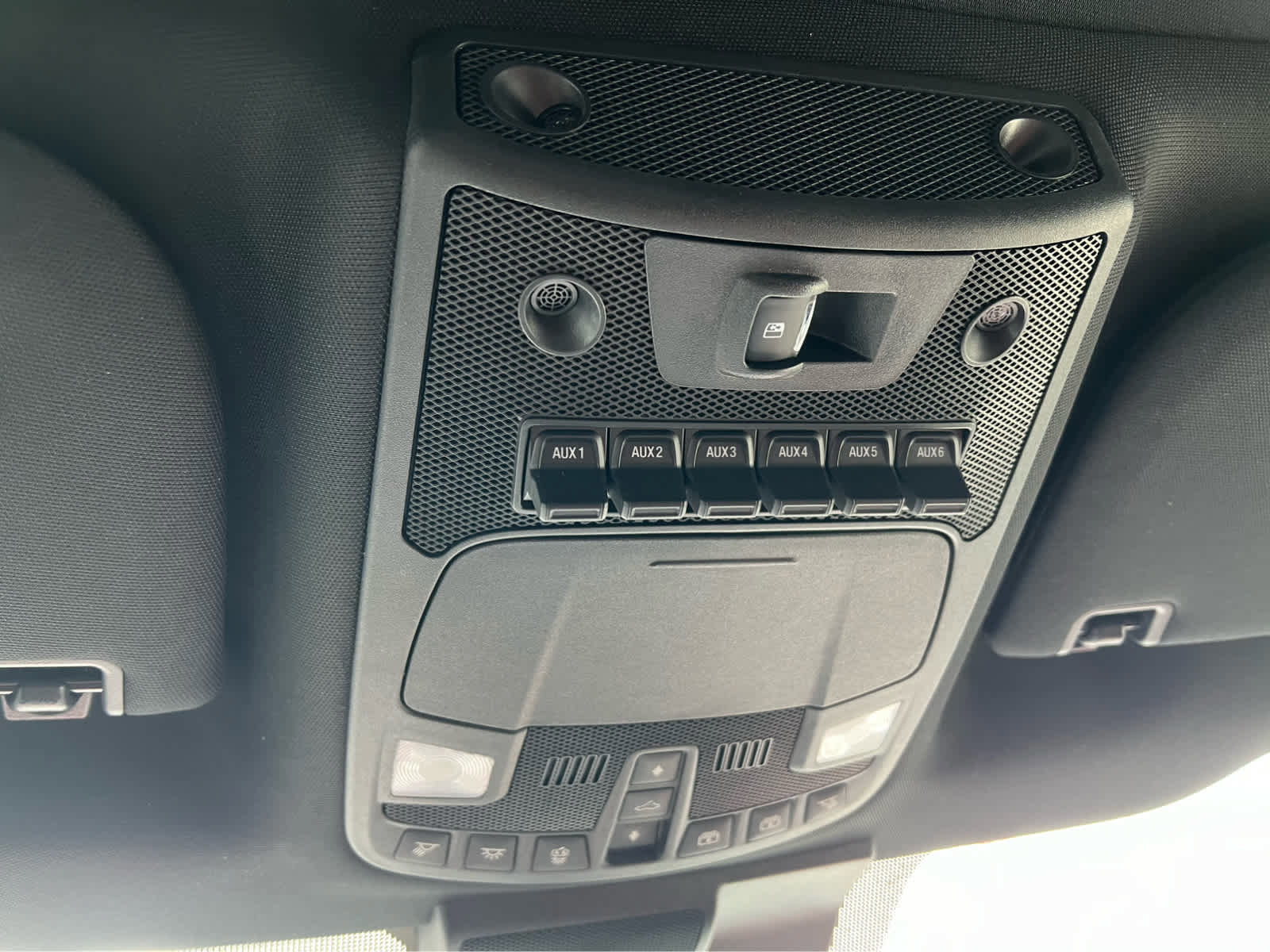 Certified 2022 Ford F450 Platinum w/ FX4 Off-Road Package image 39