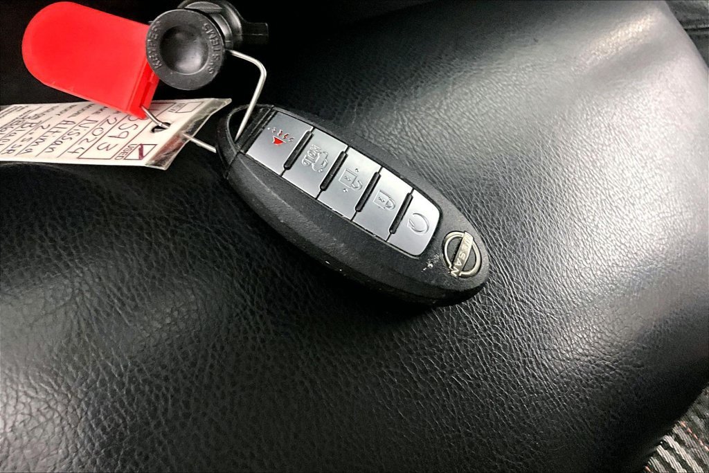 Used 2024 Nissan Altima 2.5 SR FWD image 10