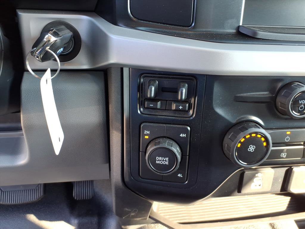 Certified 2023 Ford F550 4x4 Regular Cab Super Duty image 18