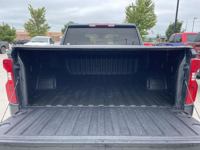 Used 2022 Chevrolet Silverado 1500 LT AWD/4WD image 36
