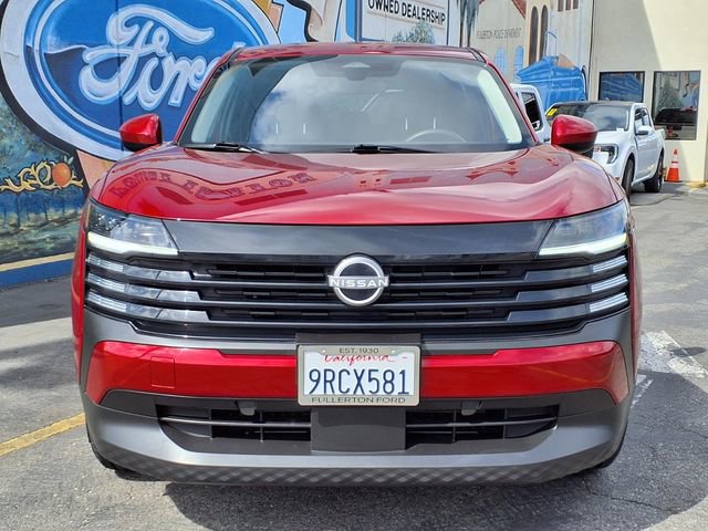 Used 2025 Nissan Kicks SV w/ Charging Package FWD image 2