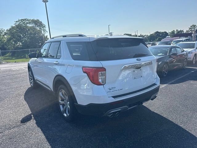 Certified 2020 Ford Explorer Platinum w/ Premium Technology Package AWD/4WD image 9