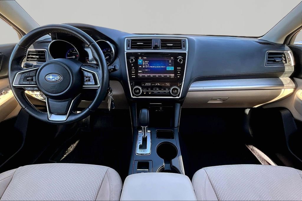 Used 2019 Subaru Outback 2.5i Premium image 16