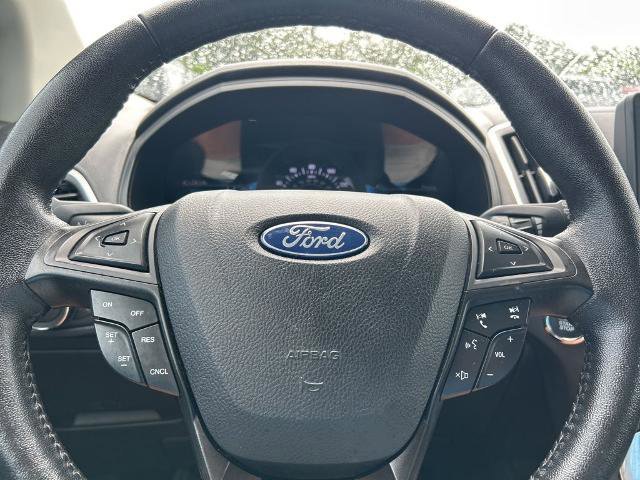 Certified 2022 Ford Edge Titanium image 17