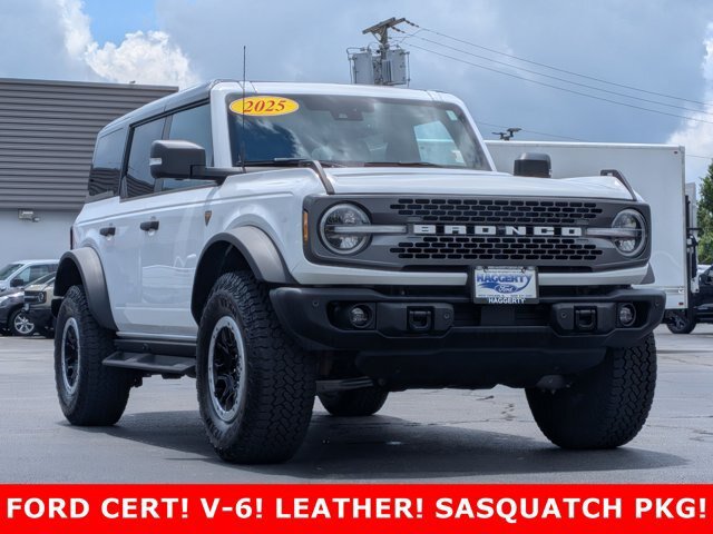 Certified 2025 Ford Bronco Badlands AWD/4WD image 3