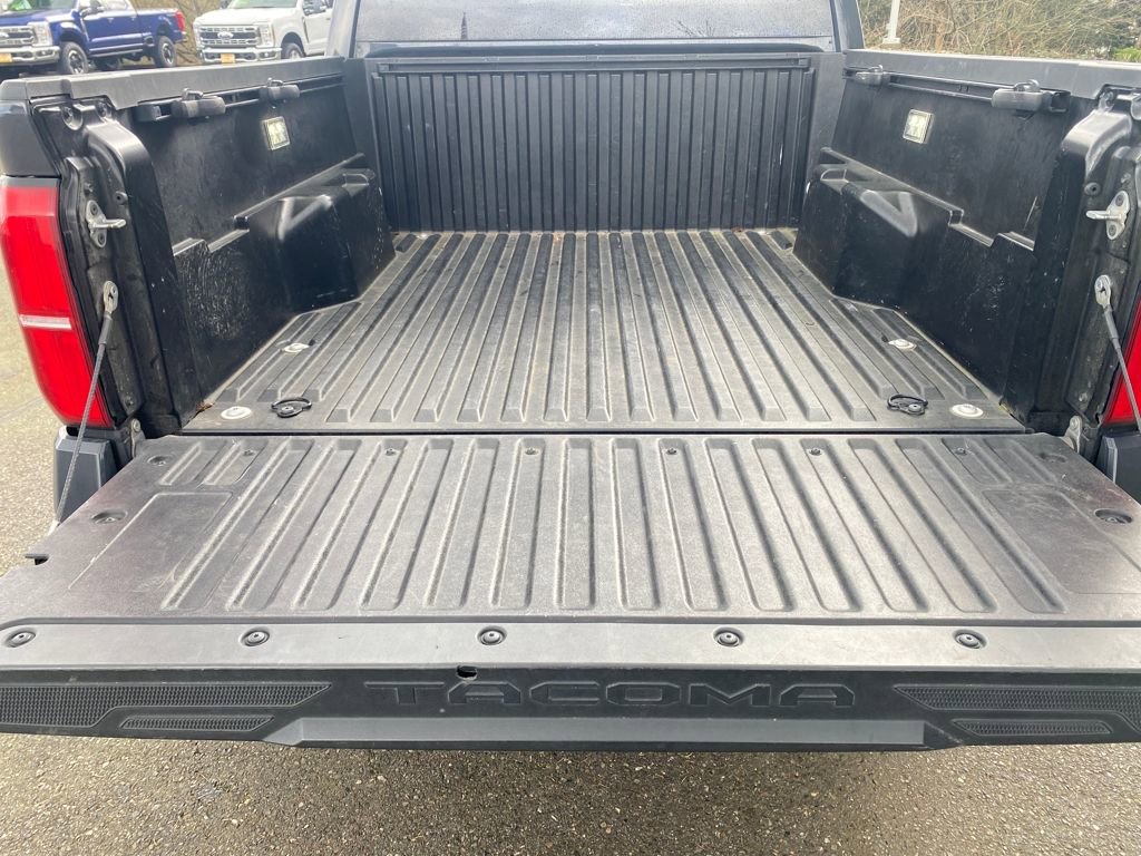 Used 2024 Toyota Tacoma TRD Off-Road AWD/4WD image 52