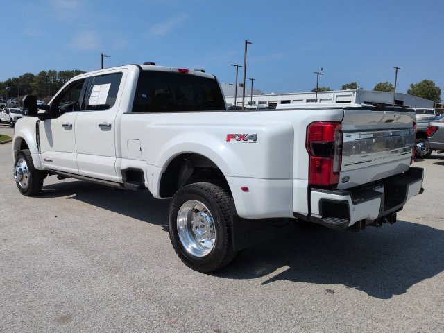Certified 2025 Ford F450 Platinum w/ Platinum Plus Package AWD/4WD image 7