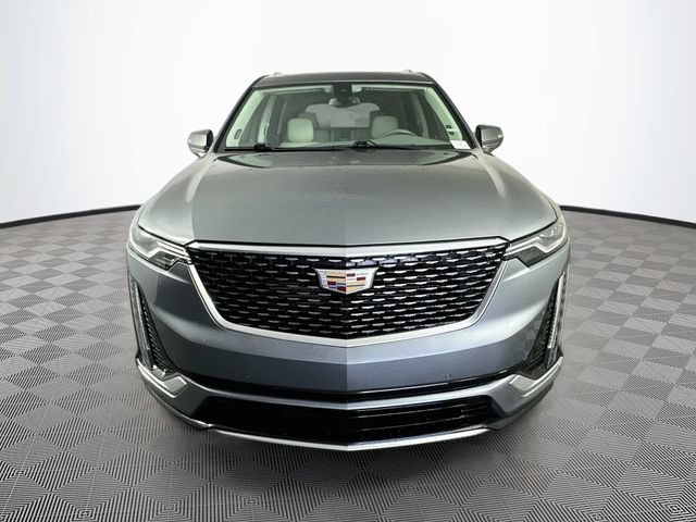 Used 2021 Cadillac XT6 Premium Luxury w/ LPO, Floor Liner Package FWD image 5