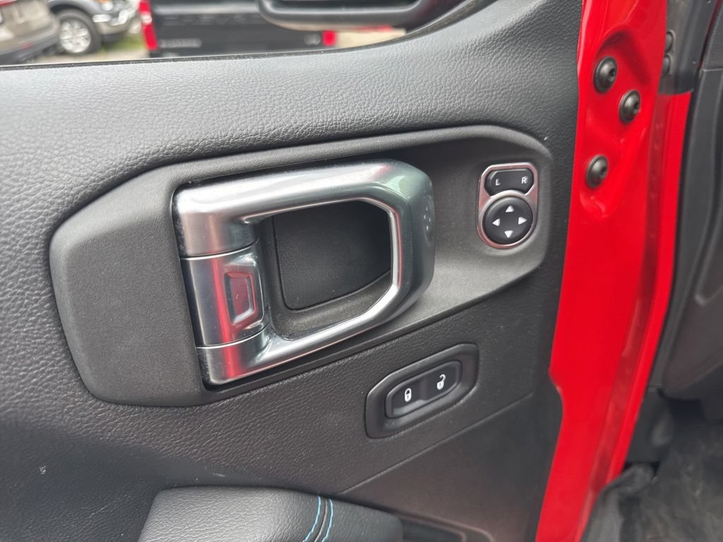 Used 2021 Jeep Wrangler Unlimited Rubicon 4xe w/ Steel Bumper Group AWD/4WD image 13