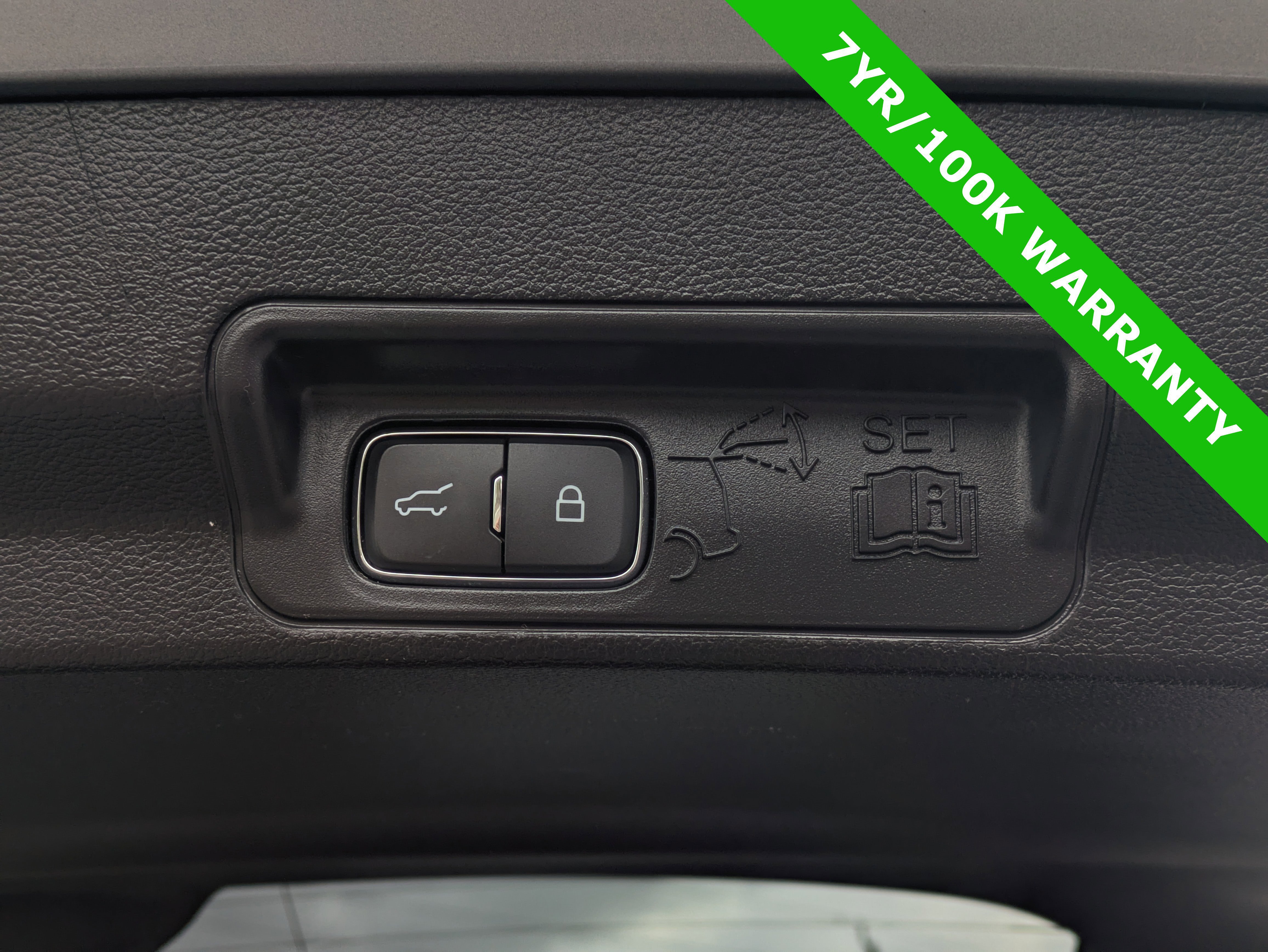 Certified 2022 Ford Explorer XLT w/ Equipment Group 202A image 14