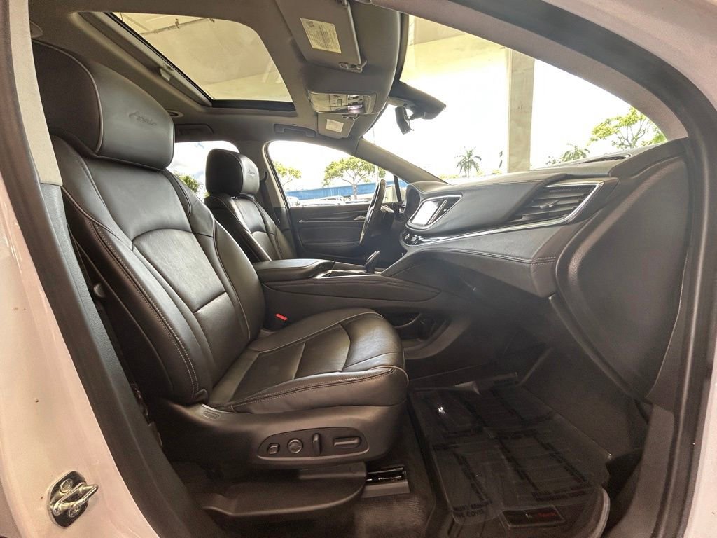 Used 2020 Buick Enclave Avenir w/ Avenir Technology Package FWD image 24