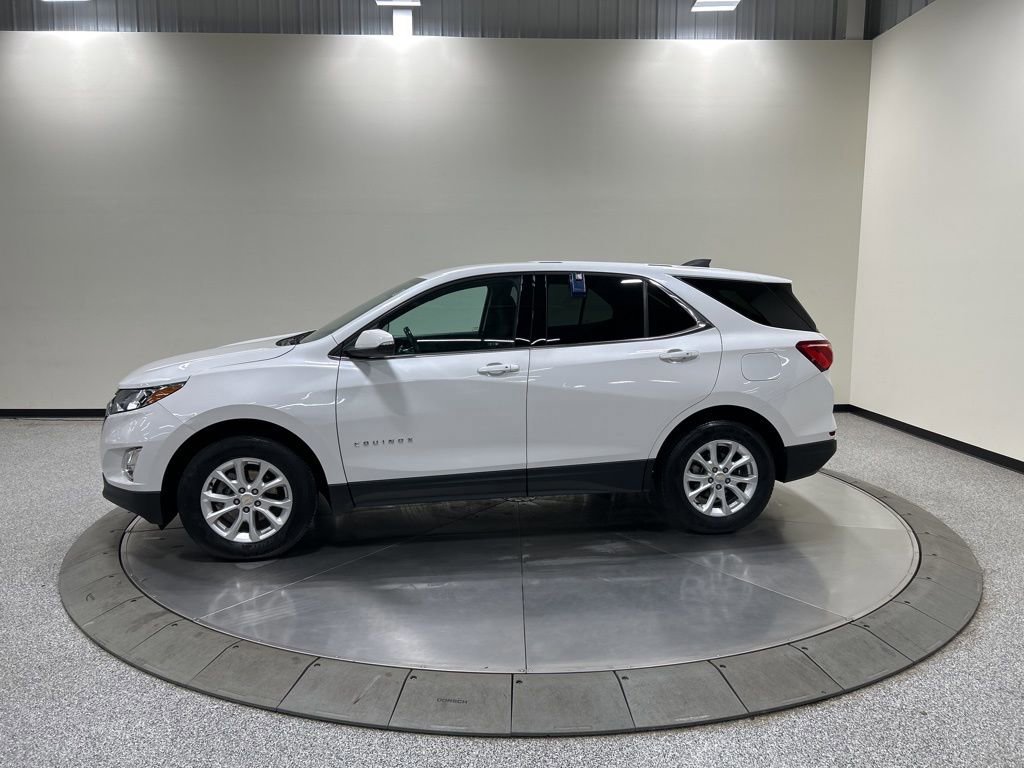 Used 2019 Chevrolet Equinox LT image 2