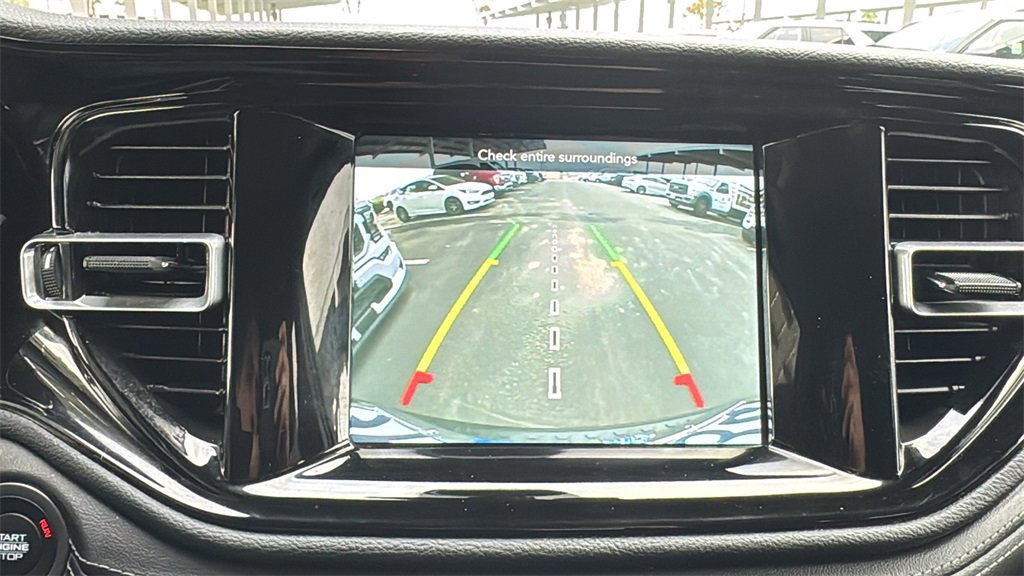 Used 2023 Dodge Durango SXT image 16