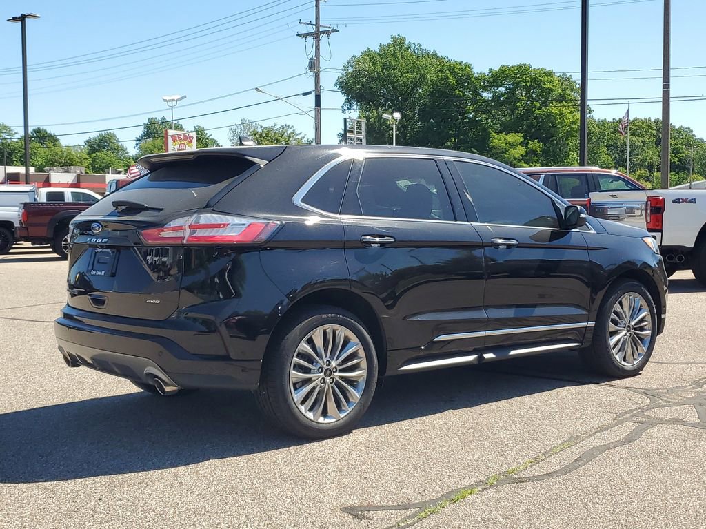 Certified 2022 Ford Edge Titanium w/ Equipment Group 301A AWD/4WD image 3