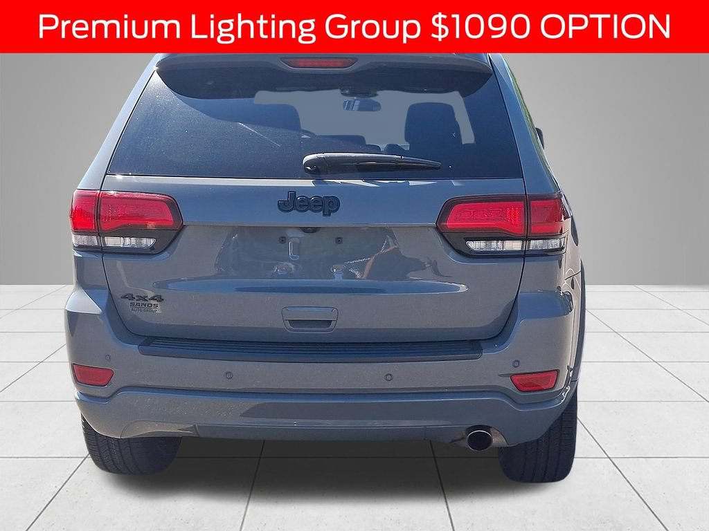 Used 2021 Jeep Grand Cherokee Laredo X AWD/4WD image 5