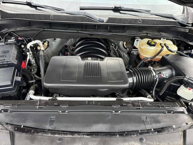 Used 2022 Chevrolet Suburban Z71 w/ Luxury Package AWD/4WD image 10