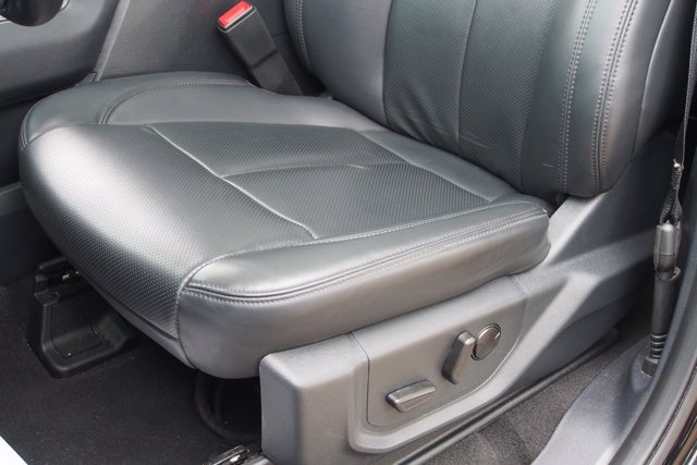 Certified 2024 Ford Expedition XLT RWD image 23
