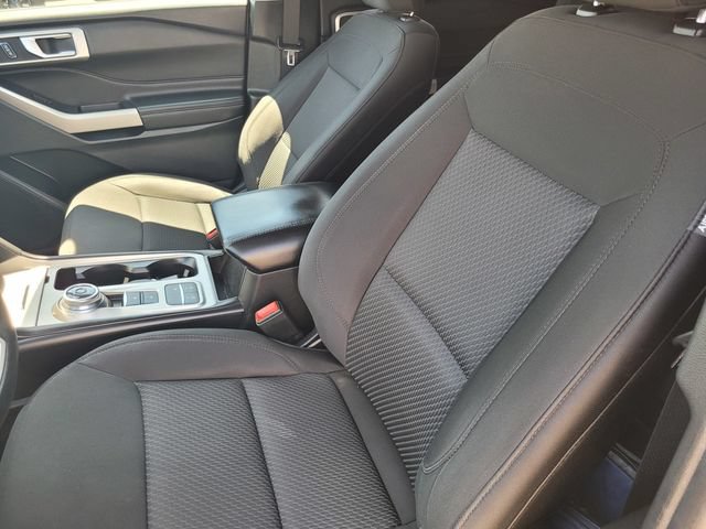 Certified 2023 Ford Explorer XLT RWD image 11