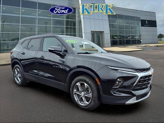 Used 2023 Chevrolet Blazer LT w/ Sound & Technology Package image 6