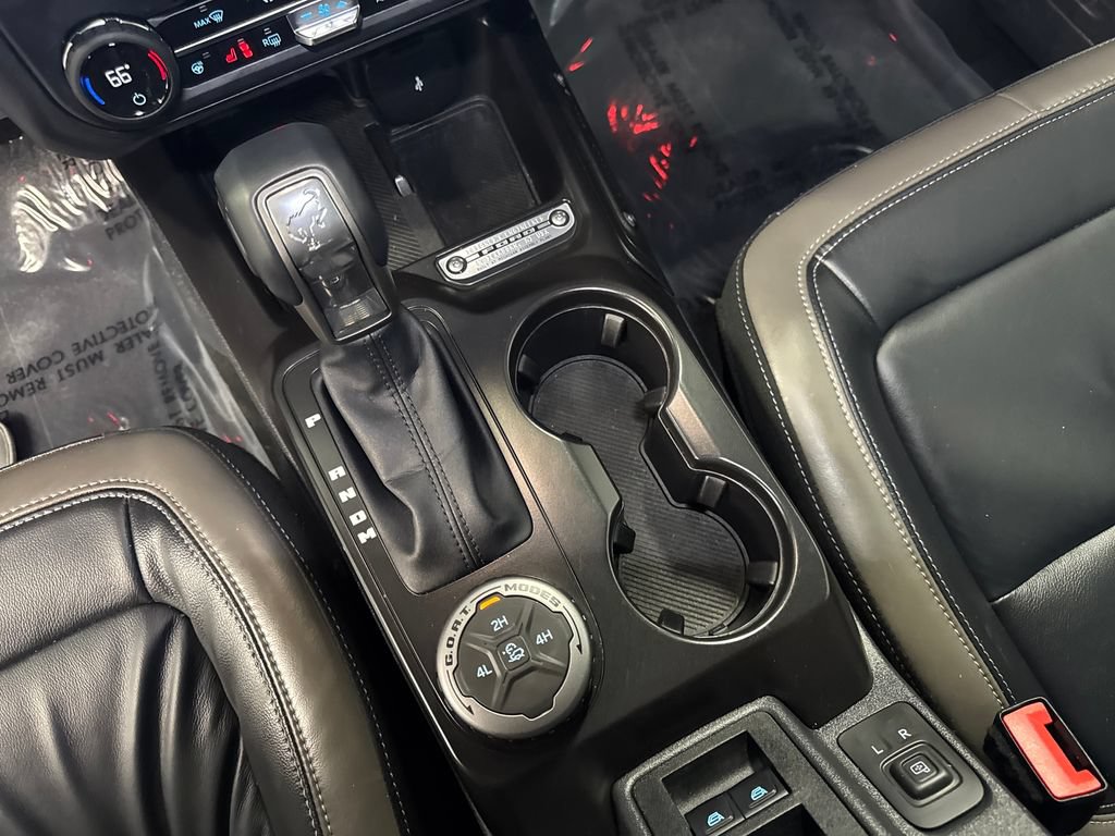 Certified 2025 Ford Bronco Outer Banks AWD/4WD image 24