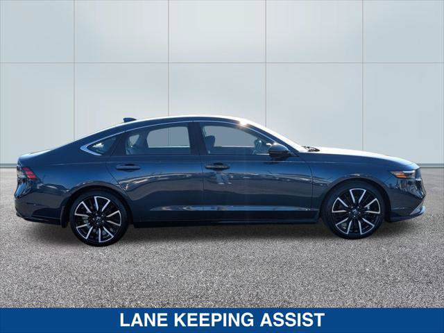 Used 2024 Honda Accord Touring image 6