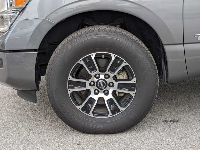 Used 2023 Nissan Titan SV AWD/4WD image 10