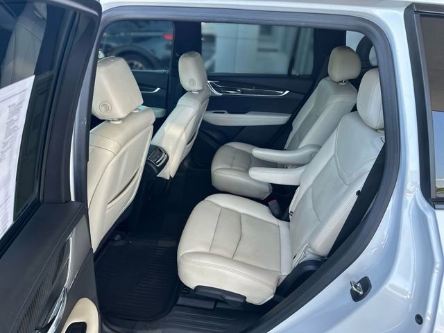 Used 2021 Cadillac XT6 Sport w/ LPO, ONYX Package AWD/4WD image 24