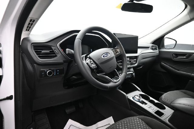 Certified 2023 Ford Escape Active w/ Tech Pack #1 AWD/4WD image 9