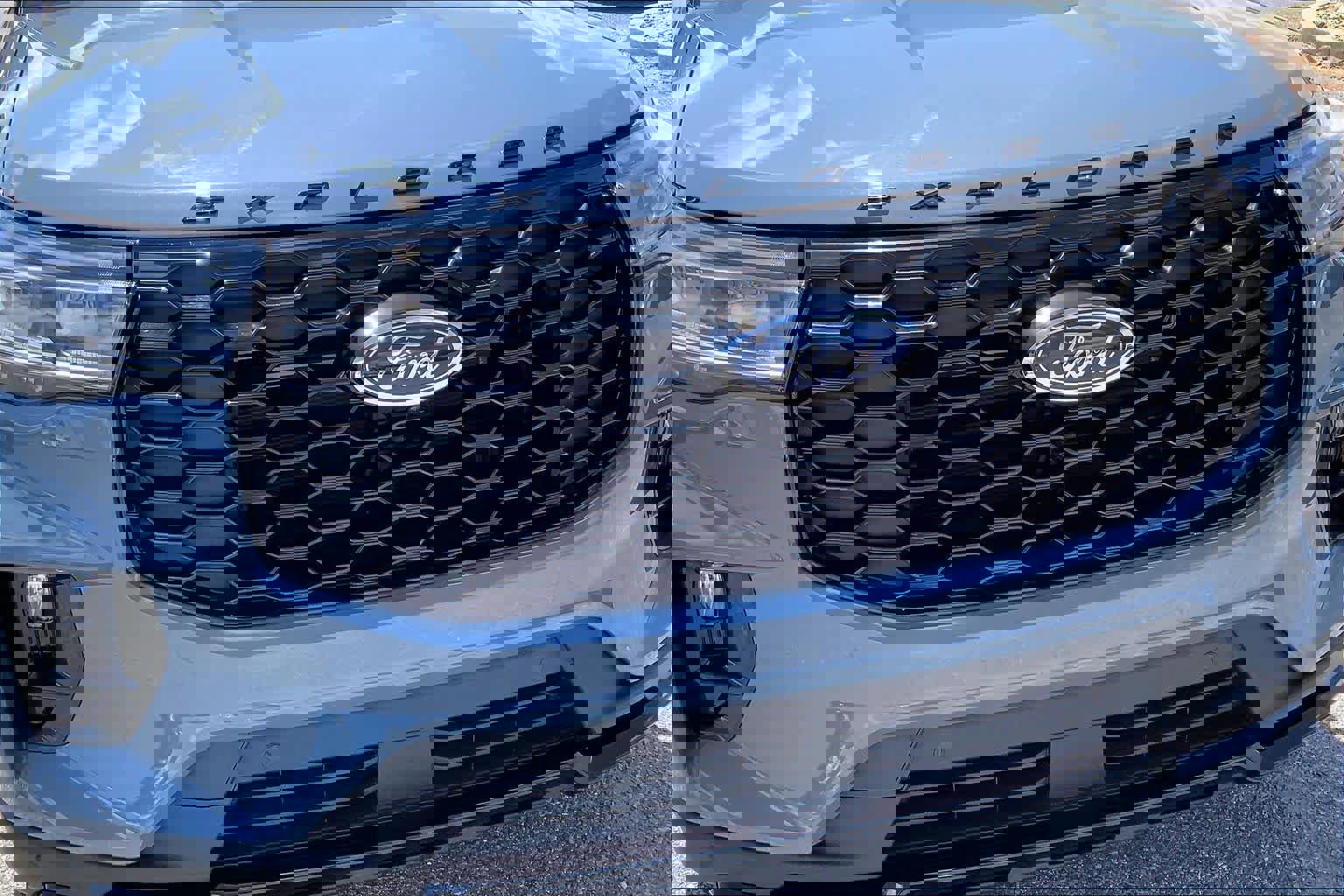 Certified 2025 Ford Explorer ST-Line RWD image 29