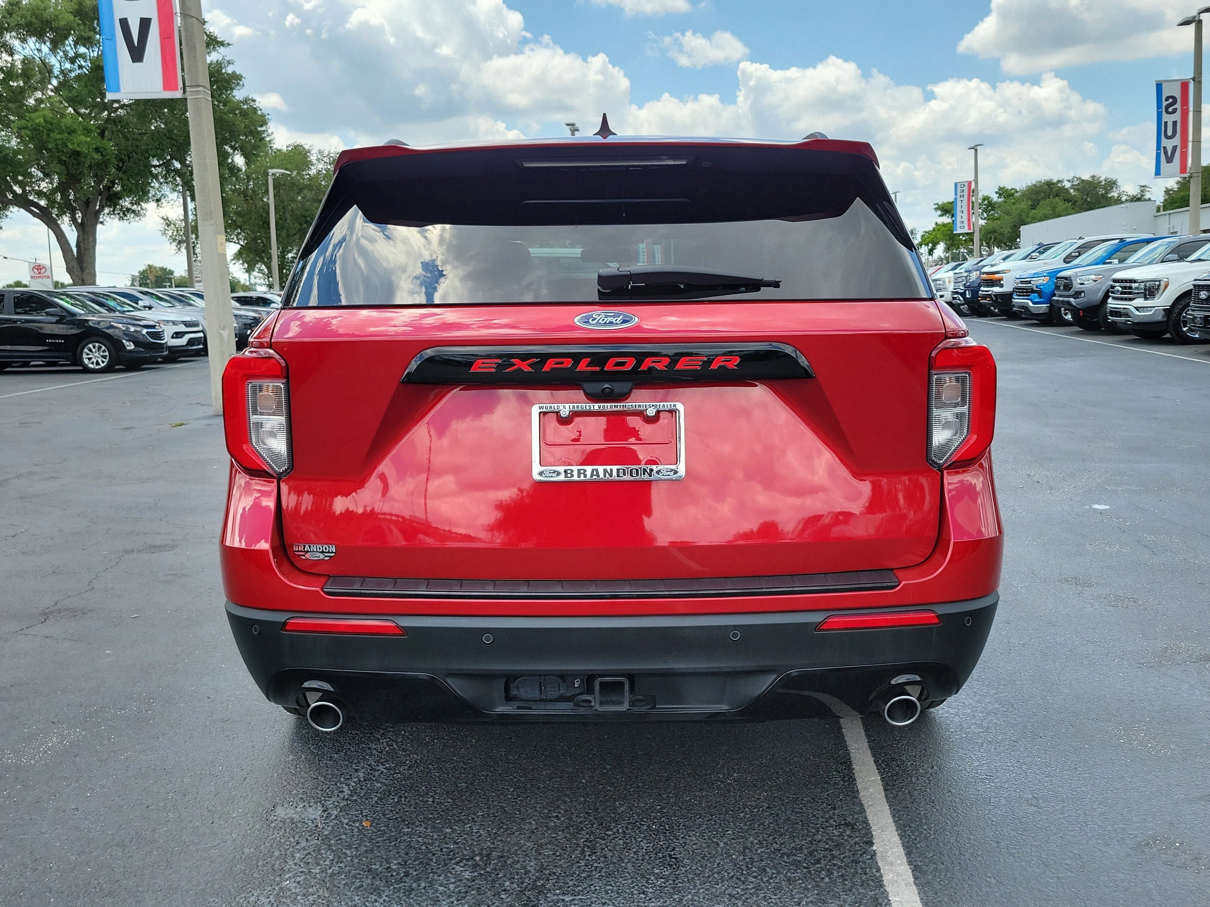 Certified 2024 Ford Explorer ST-Line w/ Class IV Trailer Tow Package RWD image 2