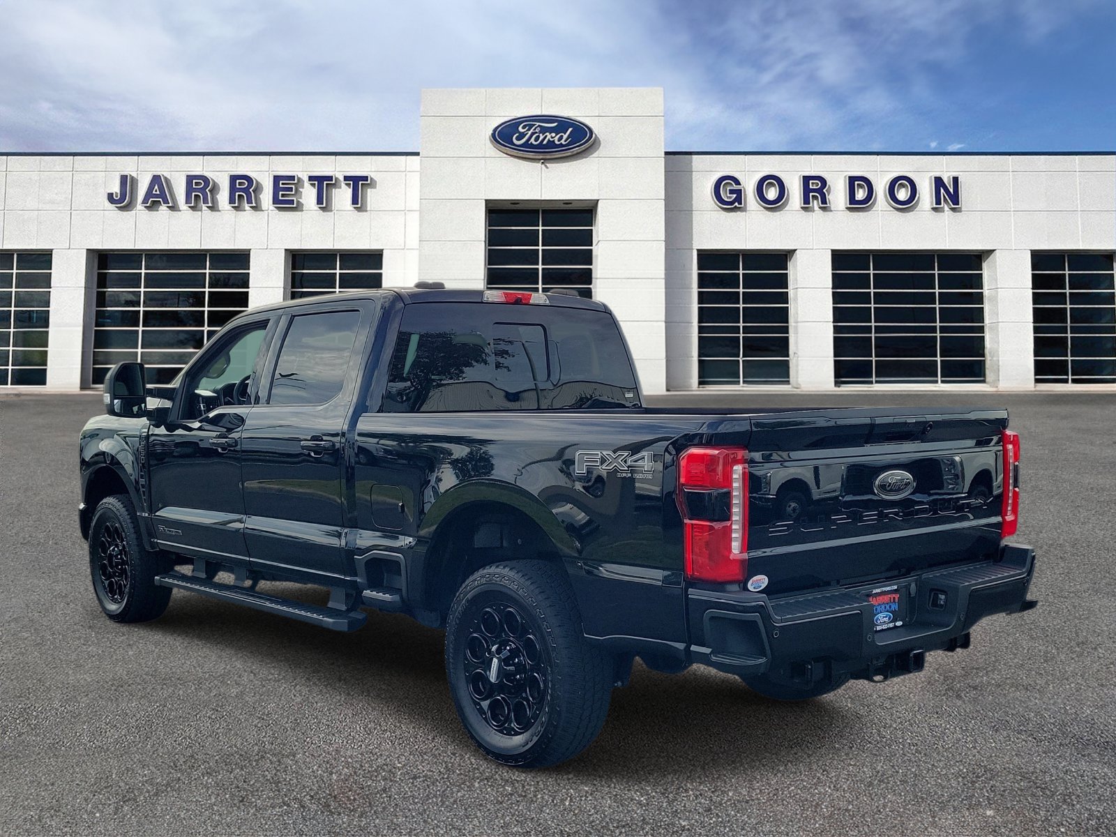 Certified 2025 Ford F250 Lariat w/ Lariat Ultimate Package AWD/4WD image 3