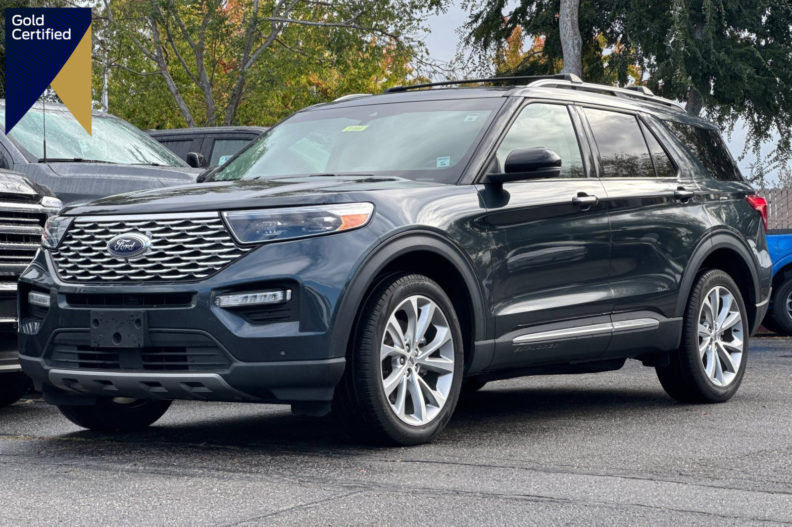 Certified 2022 Ford Explorer Platinum w/ Technology Package image 1