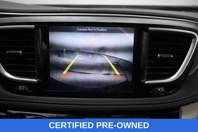 Used 2019 Chrysler Pacifica Limited FWD image 24
