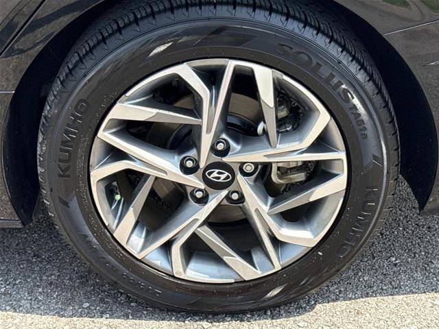 Used 2023 Hyundai Sonata SEL w/ Convenience Package FWD image 9