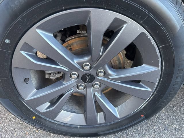 Certified 2024 Ford Explorer XLT w/ Equipment Group 202A AWD/4WD image 12