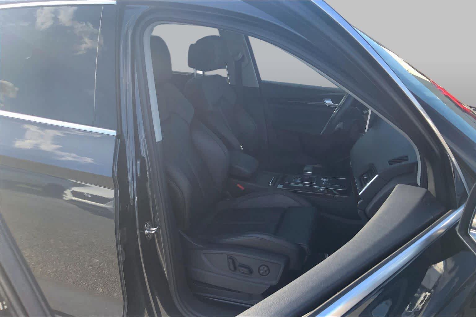 Used 2019 Audi Q5 2.0T Premium Plus w/ Premium Plus Package AWD/4WD image 9