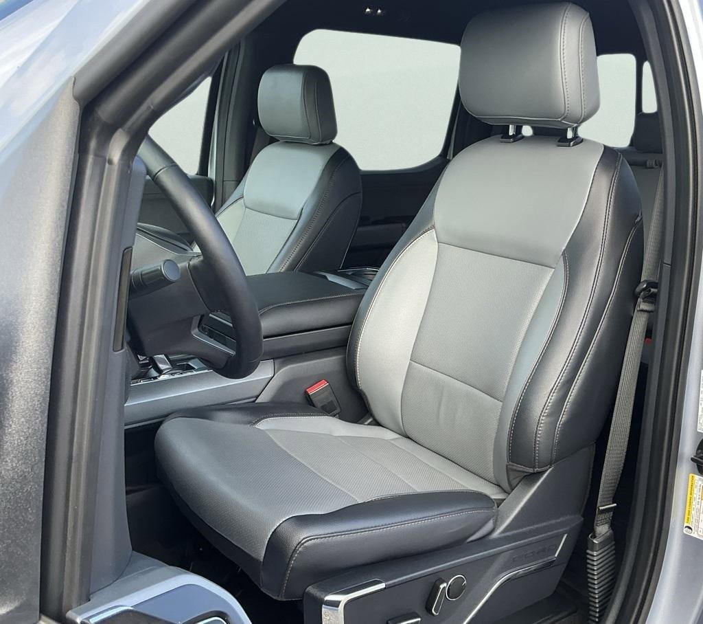 Certified 2022 Ford F150 Lightning Lariat image 39