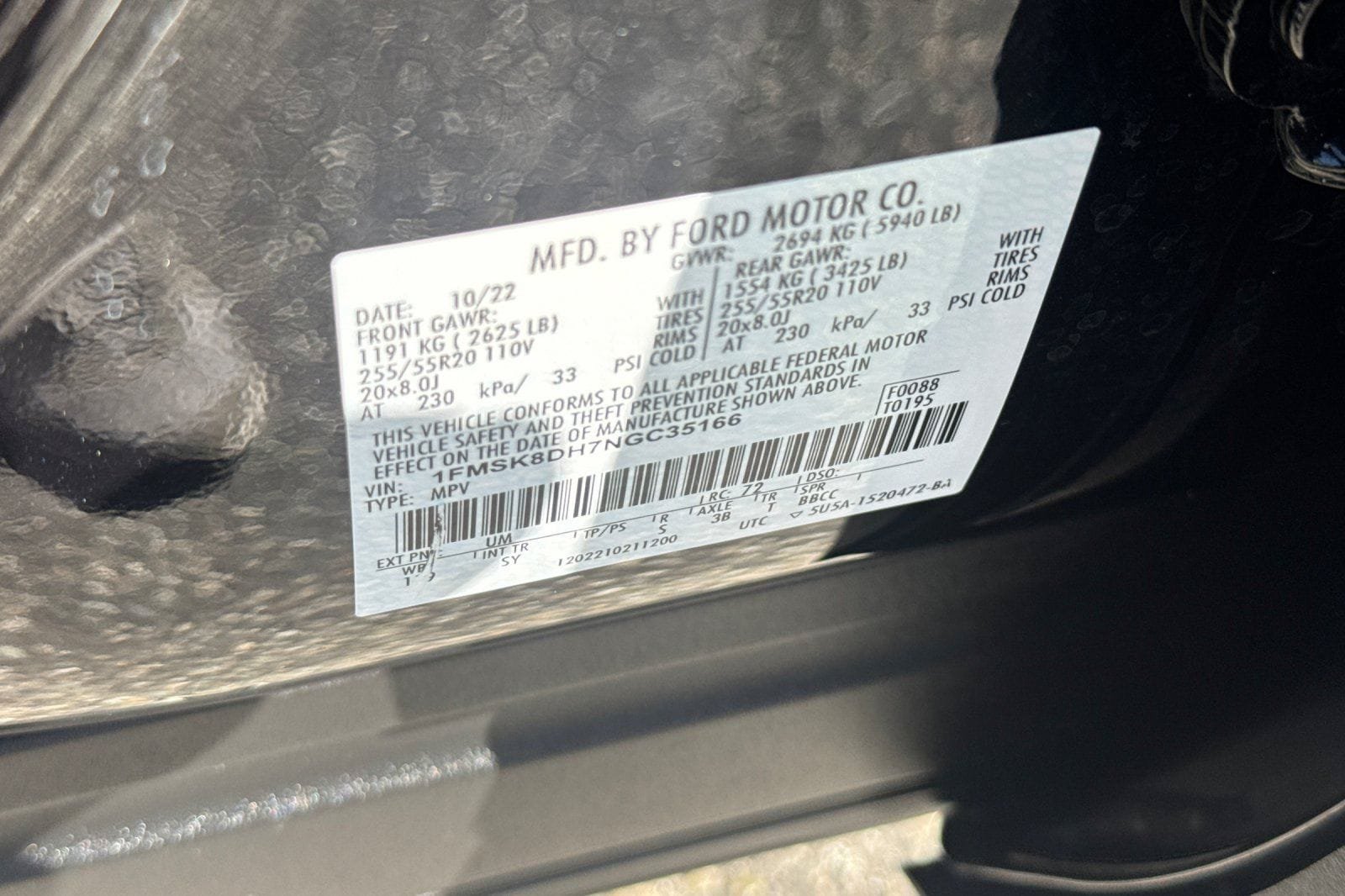 Certified 2022 Ford Explorer XLT w/ Equipment Group 202A AWD/4WD image 33
