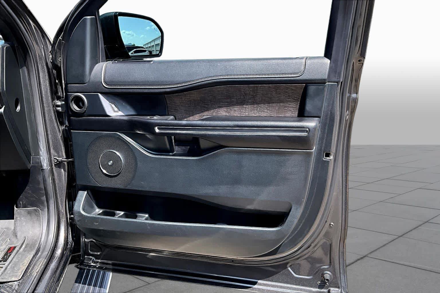 Certified 2020 Ford Expedition Limited w/ Special Edition Package RWD image 23
