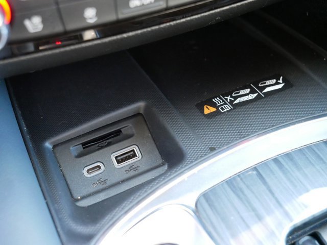 Used 2024 Buick Enclave Premium image 32