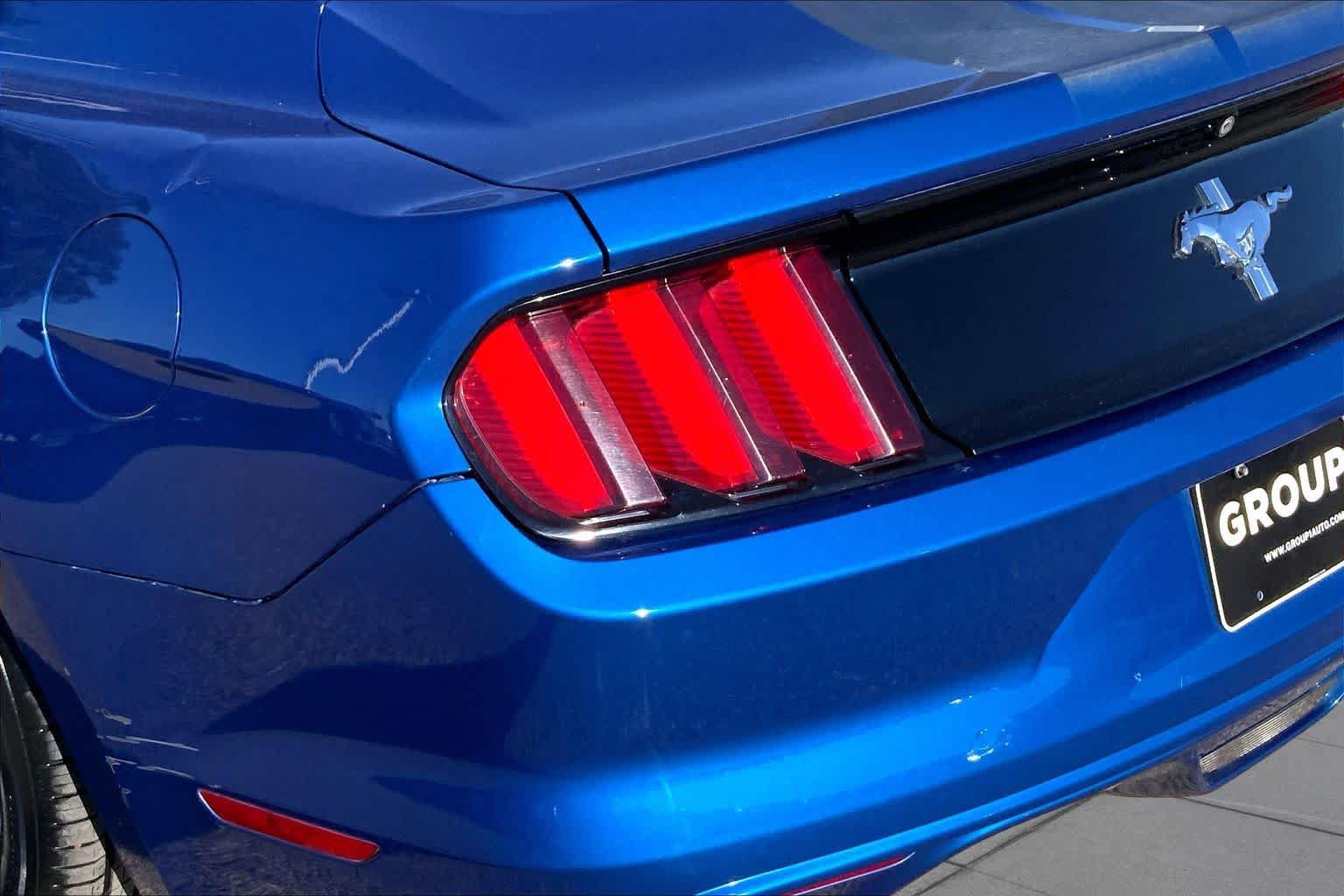 Certified 2017 Ford Mustang Coupe RWD image 29