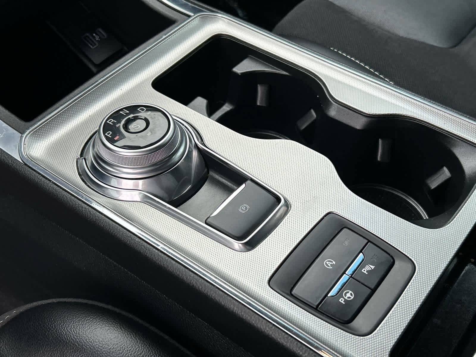 Certified 2022 Ford Edge ST w/ Equipment Group 401A image 38