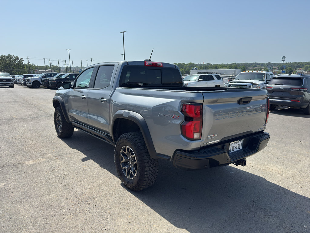 Used 2023 Chevrolet Colorado ZR2 w/ ZR2 Convenience Package III AWD/4WD image 7