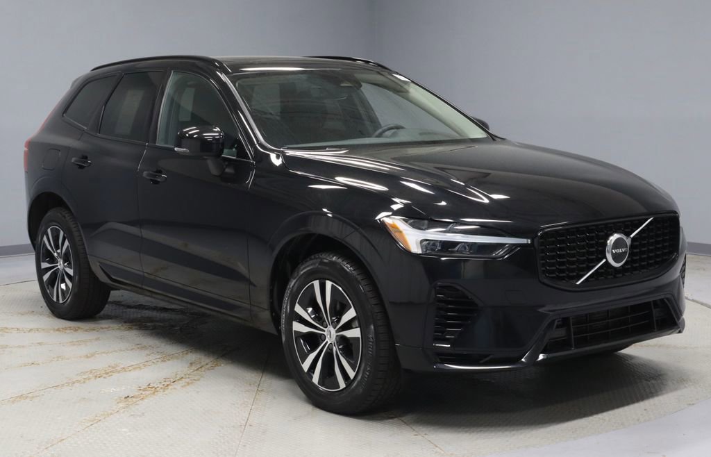 Used 2024 Volvo XC60 T8 Core AWD/4WD image 7