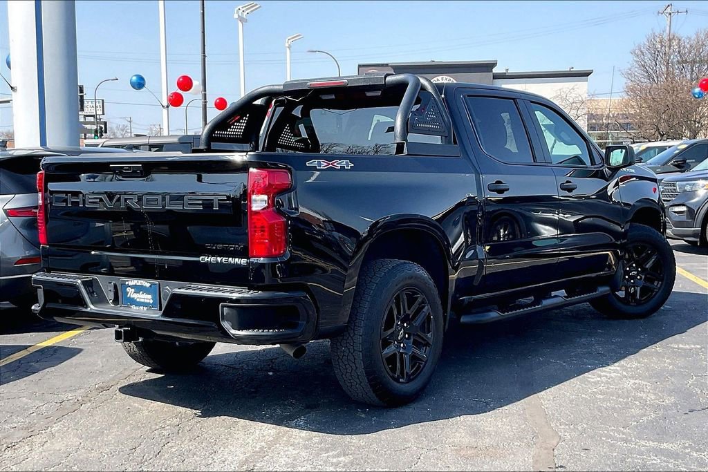 Used 2024 Chevrolet Silverado 1500 Custom w/ Turbomax Blackout Package AWD/4WD image 10