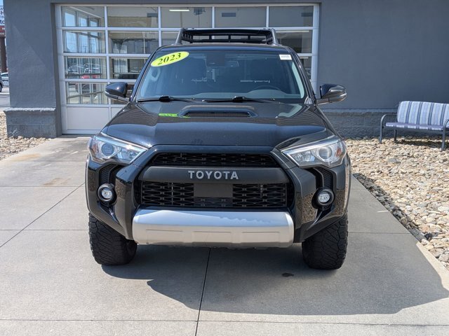 Used 2023 Toyota 4Runner TRD Off-Road Premium w/ Moonroof Package AWD/4WD image 9