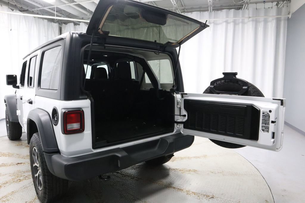 Used 2024 Jeep Wrangler Sport S image 4